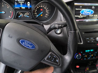 Ford Focus foto 2