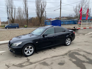 BMW 5 Series foto 7