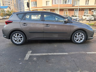 Toyota Auris foto 3