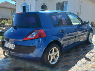 Renault Megane foto 1