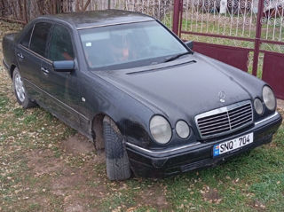 Mercedes E-Class foto 7