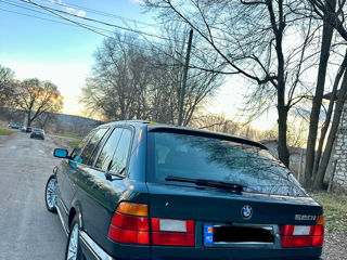 BMW 5 Series foto 4