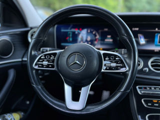 Mercedes E-Class foto 13