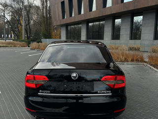 Skoda Superb foto 3