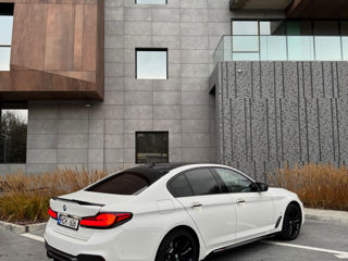 BMW 5 Series foto 3