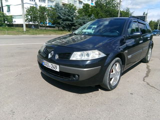 Renault Megane foto 2