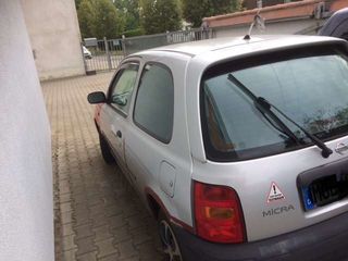 Nissan Micra foto 1