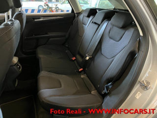 Ford Mondeo foto 9