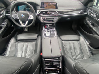 BMW 7 Series foto 9