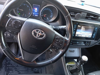 Toyota Auris foto 4