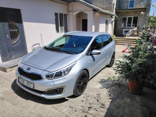 KIA Ceed foto 2