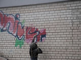 Îndepărtarea graffiti, curățarea suprafețelor din beton