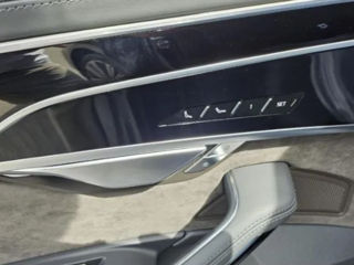 Audi A8 foto 13