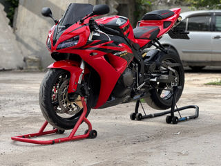Honda CBR1000RR SC57 фото 6