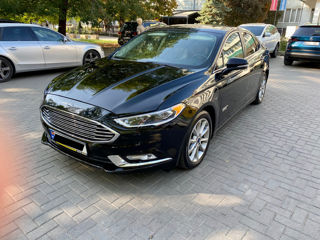 Ford Fusion foto 2