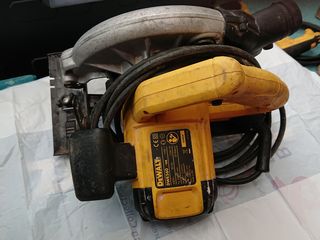 Dewalt DWE560