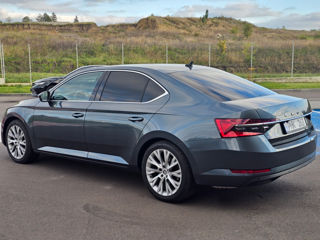 Skoda Superb foto 5