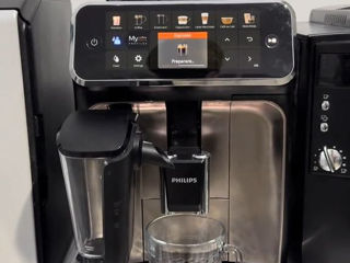 Aparat de cafea Philips cu capucino automat!