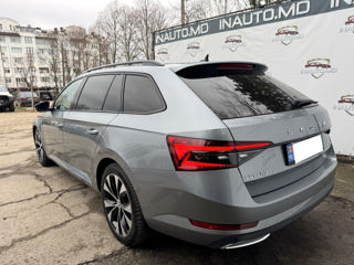 Skoda Superb foto 4