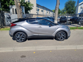 Toyota C-HR foto 4