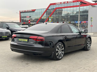 Audi A8 foto 2