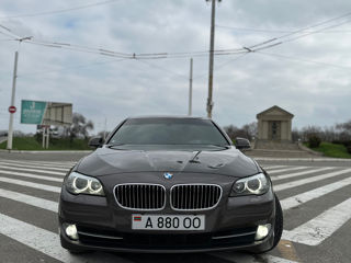 BMW 5 Series foto 2