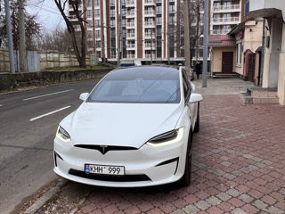 Tesla Model X foto 1