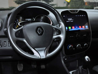 Renault Clio foto 10