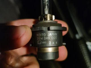 Оригинальная Лампа ксенон Mazda  / Toyota  D4S, Koito