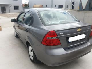 Chevrolet Aveo foto 2