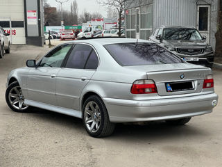 BMW 5 Series foto 5