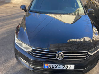 Volkswagen Passat foto 3