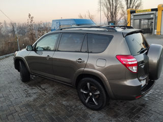 Toyota Rav 4 foto 2