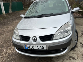 Renault Grand Scenic foto 3