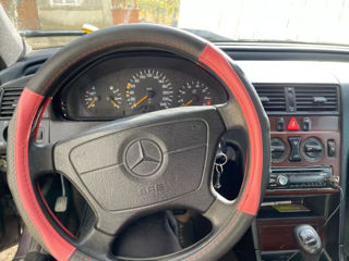 Mercedes C-Class foto 7