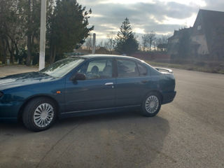 Nissan Primera foto 2