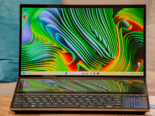 Zenbook Pro Duo 15/ Core i9 9980HK/ 16Gb Ram/ RTX 2060/ 1Tb SSD/ 15.6" 4K Oled Touch!! foto 2