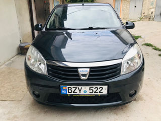 Dacia Sandero foto 2