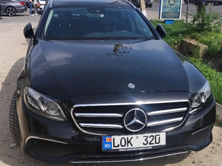 Mercedes E-Class foto 1