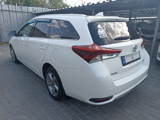 Toyota Auris foto 4