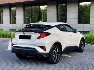 Toyota C-HR foto 6