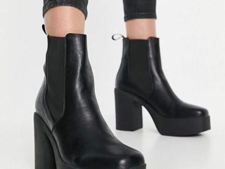 Lamoda Picknmix chunky platform heel ankle boots in black foto 1