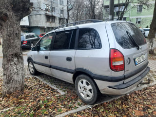 Opel Zafira foto 7