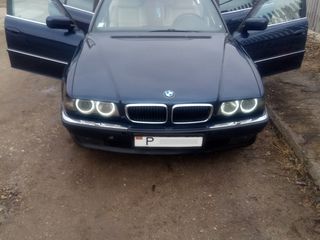 BMW 7 Series foto 9