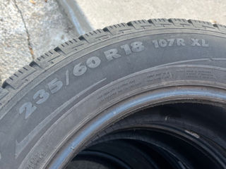 235/60R18 nokian foto 2