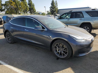 Tesla Model 3 foto 5