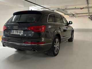 Audi Q7 foto 8