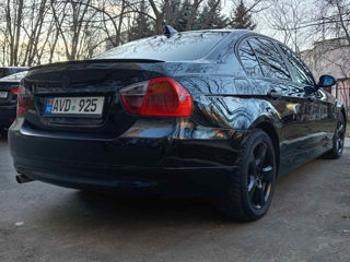 BMW 3 Series foto 6