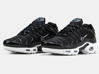 Продам nike air max tn plus black white foto 7