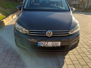 Volkswagen Touran foto 4